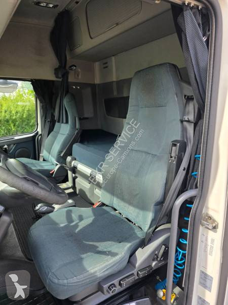 جرار Volvo
