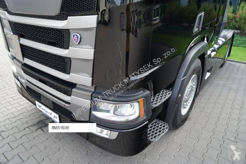 جرار MAN R 450