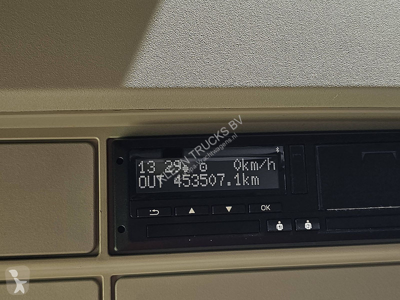 جرار Iveco AS440S49