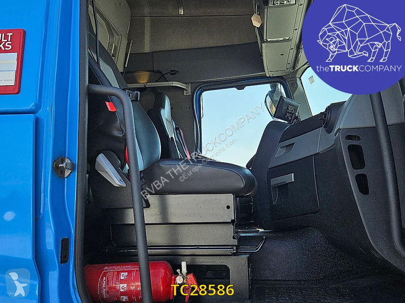 جرار Renault T 460