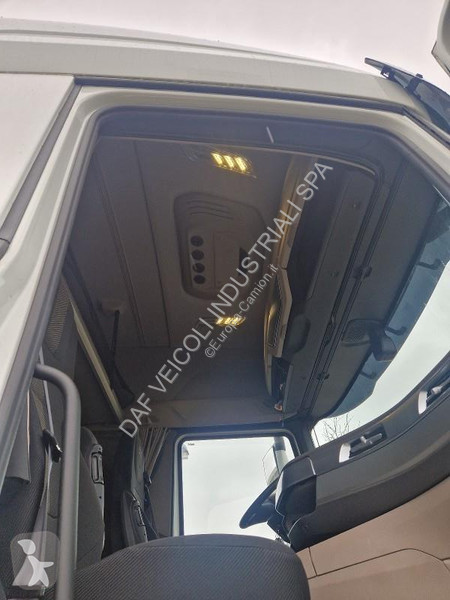جرار DAF XG  FT 4X2