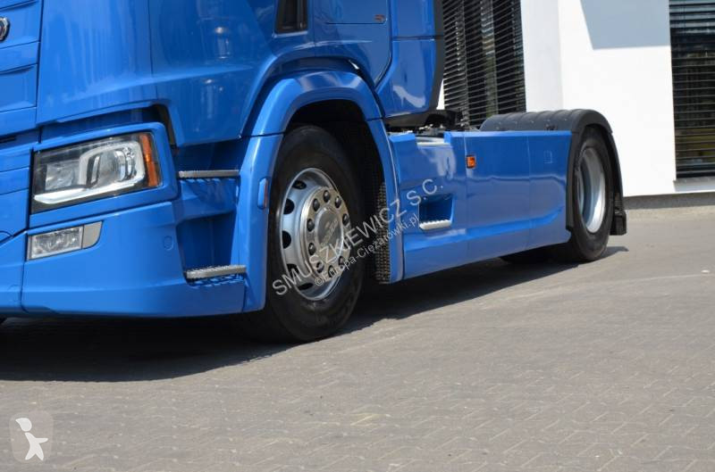 Cap tractor Scania
