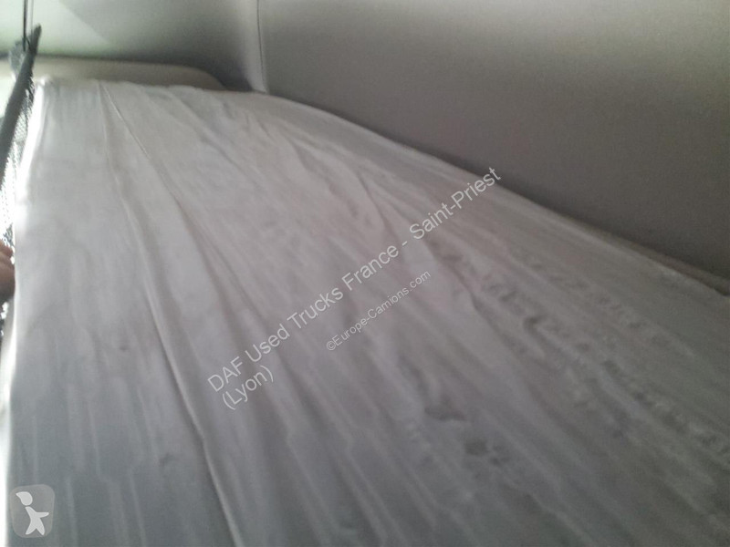 جرار DAF XFn  FT 4X2