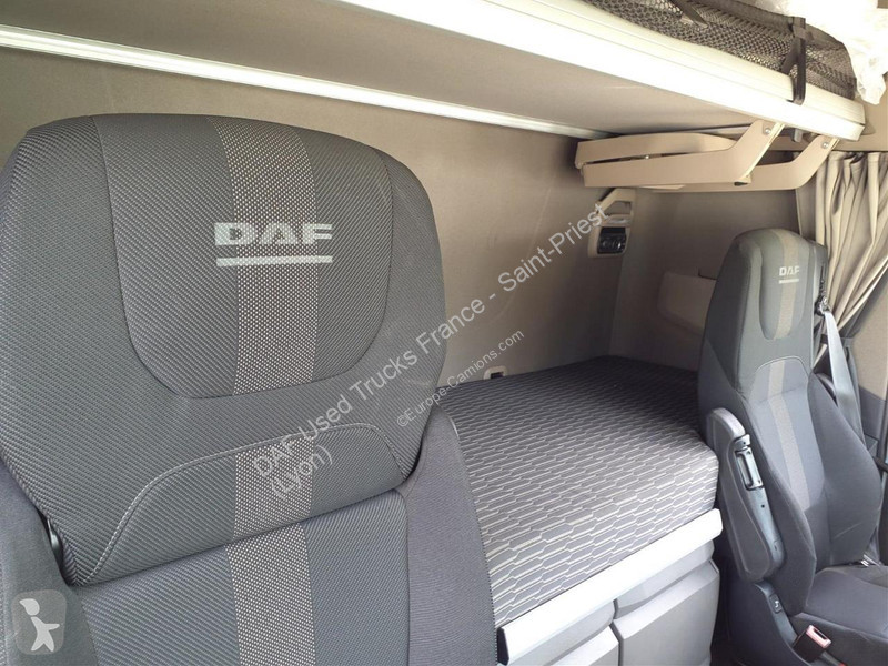 جرار DAF XFn  FT 4X2