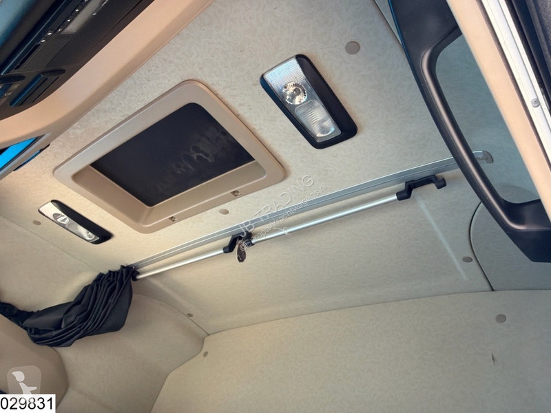 جرار Mercedes 1845 EURO 6d