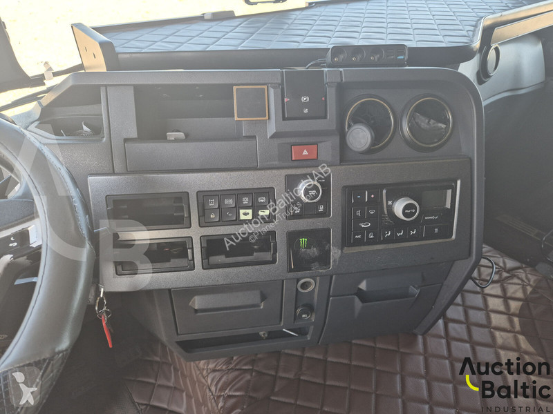 جرار Renault T430