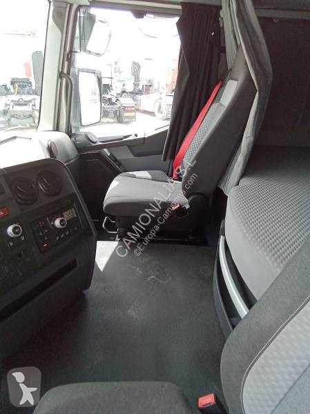 جرار Renault