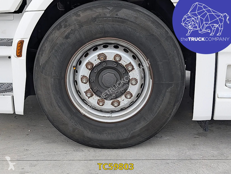 جرار Scania 520