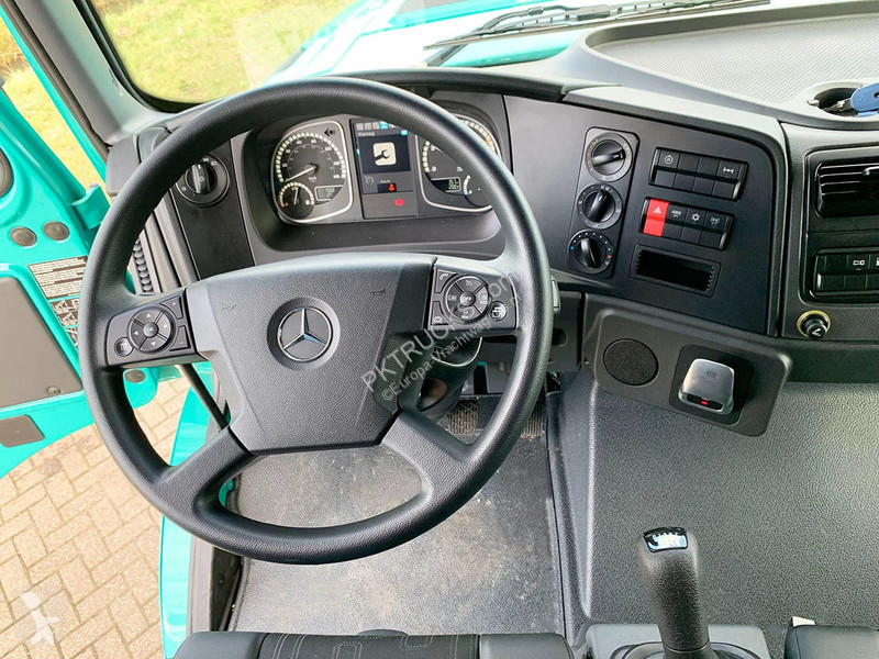 Ciągnik siodłowy Mercedes 2045-S Tractor Head