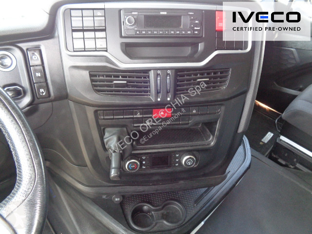 Iveco S-WAY AS440S49T/P tractor unit