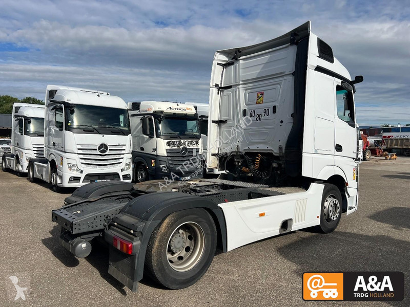 جرار Mercedes ACTROS 1845