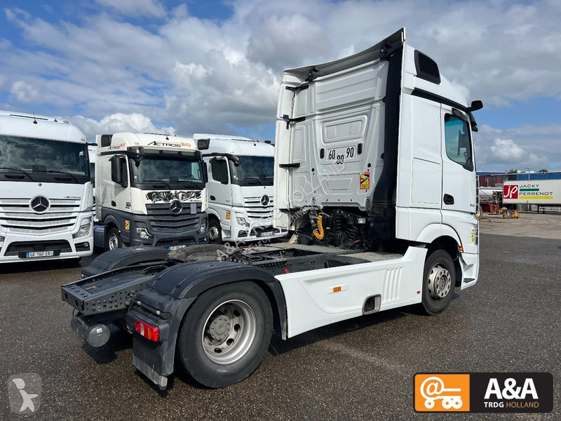 جرار Mercedes ACTROS 1845