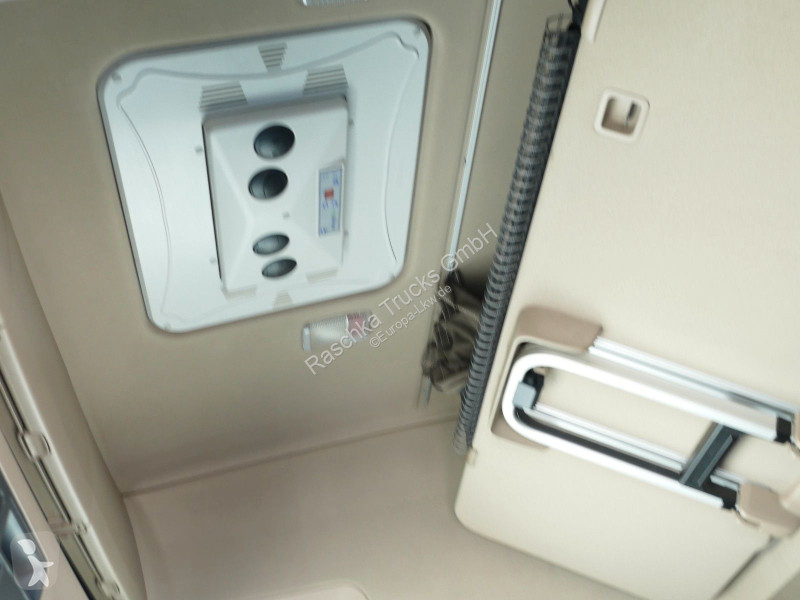 جرار Scania 580 * V8 *etarder*Standklima*