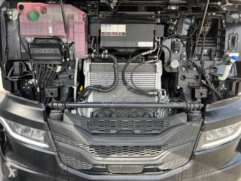 جرار Iveco