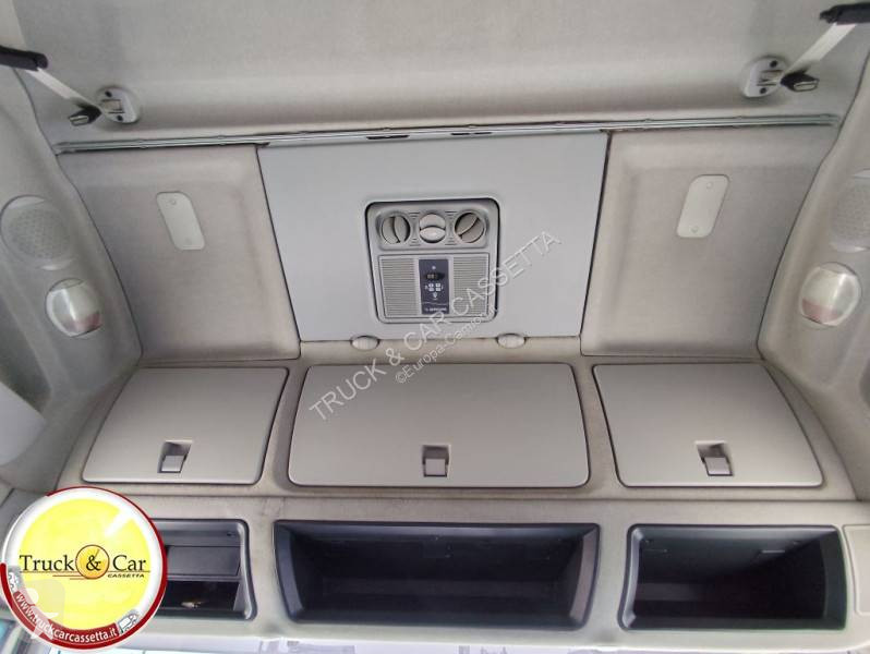 Iveco  tractor unit