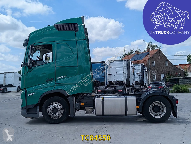 جرار Volvo 500