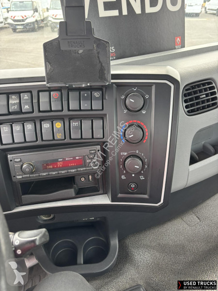 جرار Renault C cab 2.3