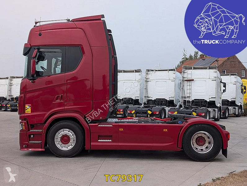 جرار Scania 500