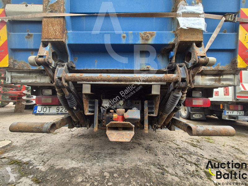 جرار Volvo FM360
