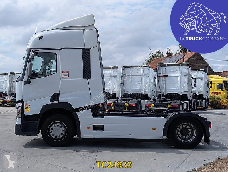 جرار Renault T 460