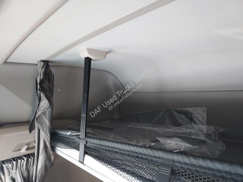 جرار DAF XG  FT 4X2