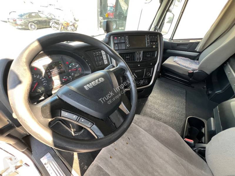 Iveco  tractor unit