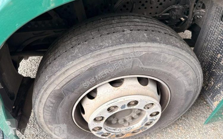 Cabeza tractora Mercedes