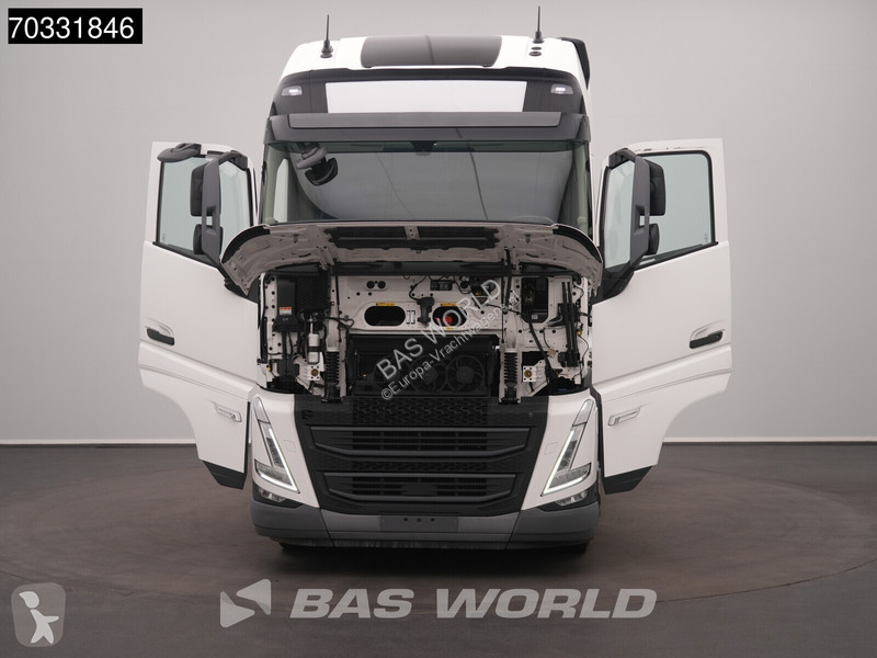 جرار Volvo 500 4X2 XL 2xTanks I-ParkCool ACC
