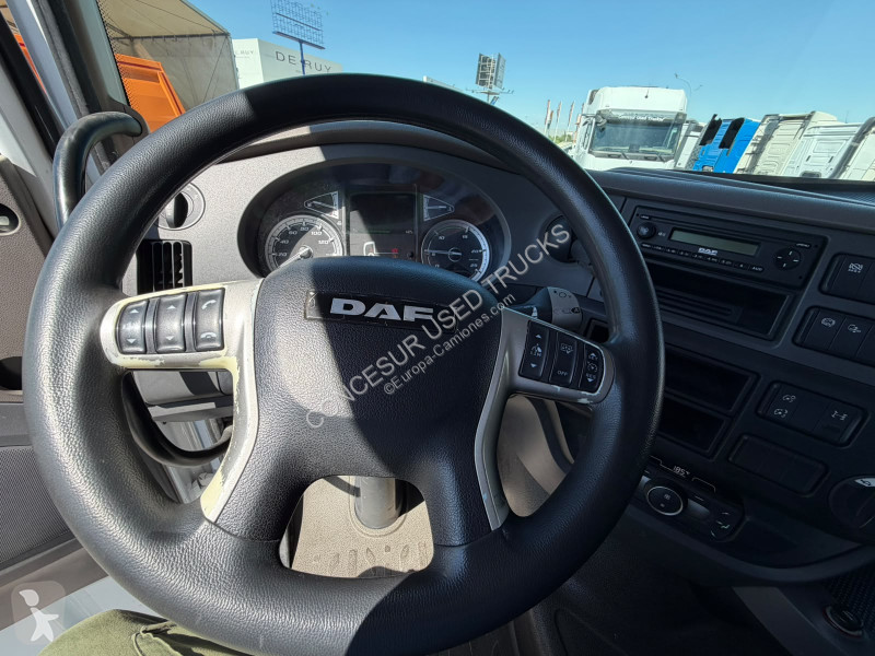 Cabeza tractora DAF  530