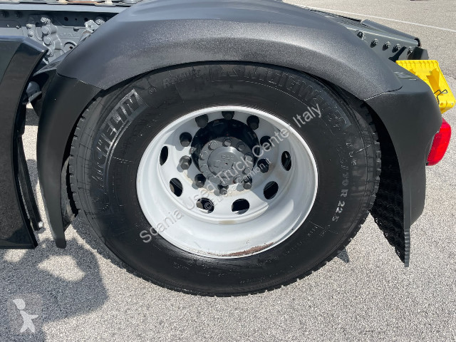 جرار DAF XG 480