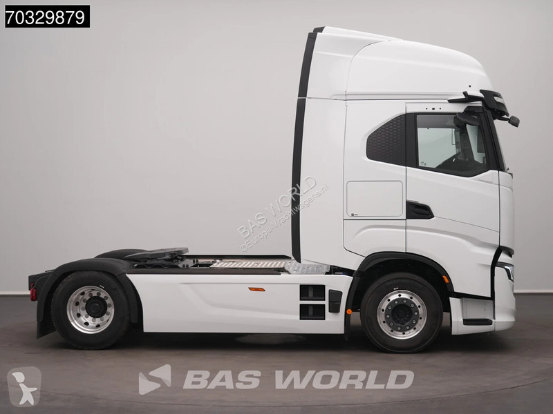جرار Iveco S-Way 500 4X2 NEW! HPEB Parking...