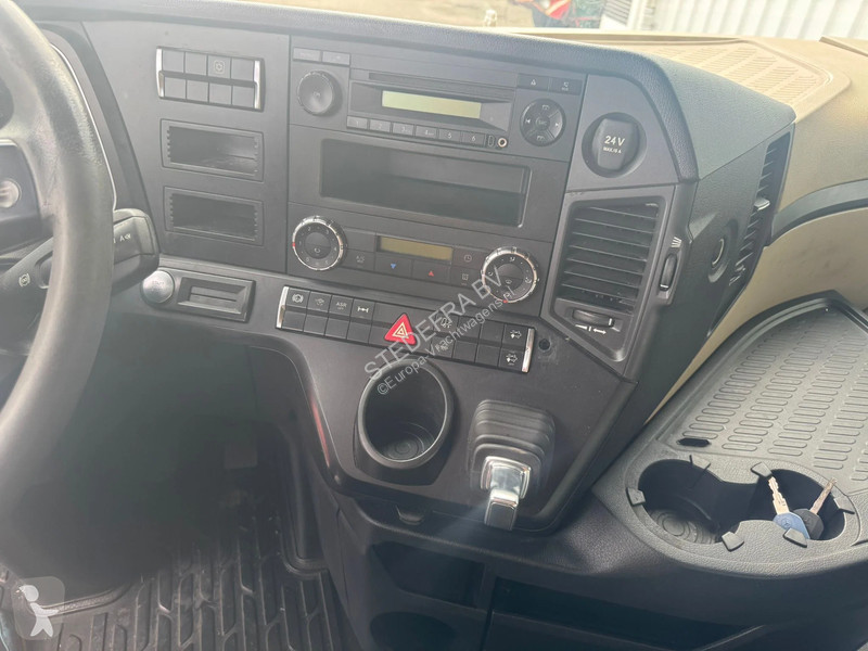 Trekker Mercedes 1845 , Bleutec 6 , Airco