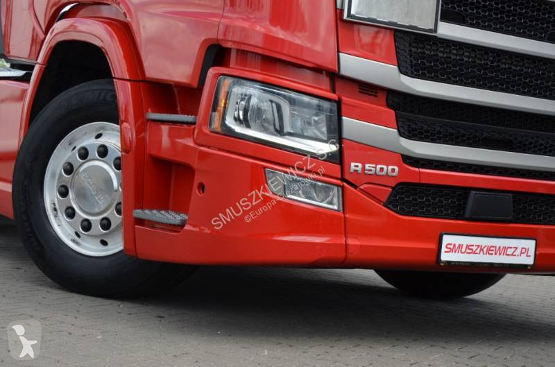 Влекач Scania