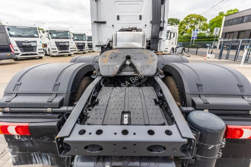 Cabeza tractora Mercedes 2646 LS + HYDR