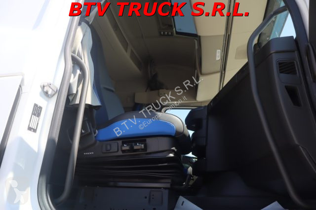 جرار Volvo FH