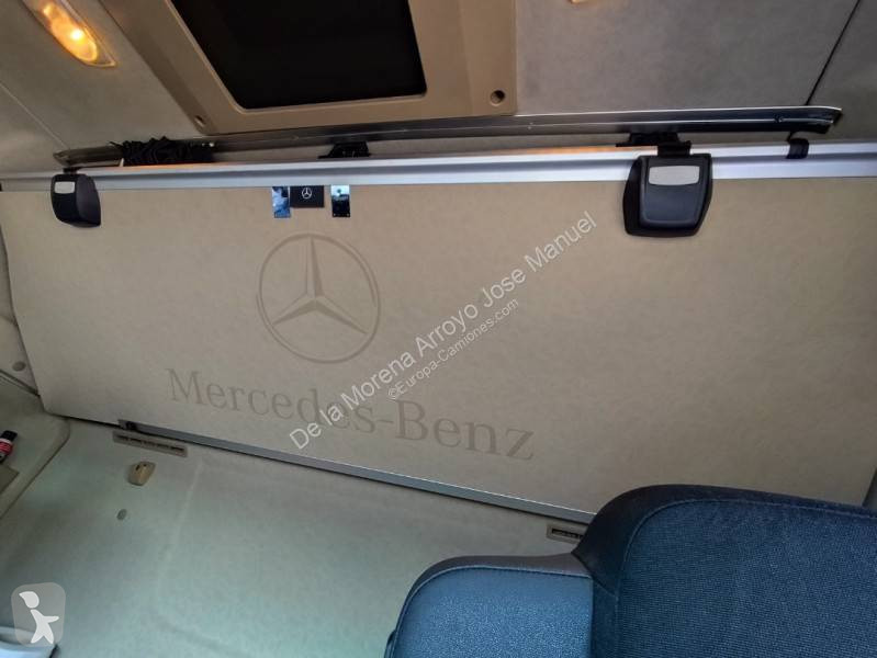جرار Mercedes