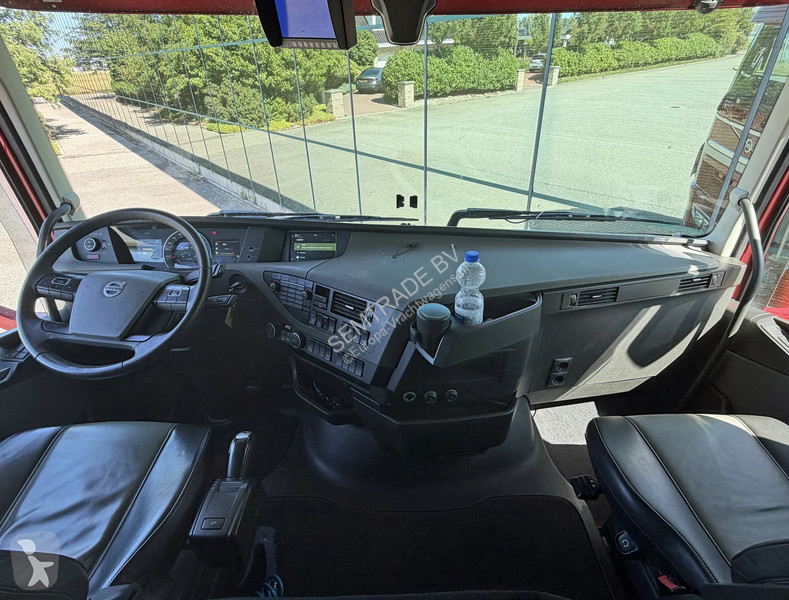 جرار Volvo 13500 FULL AIR 6x2 TWINSTEER I-PARK...