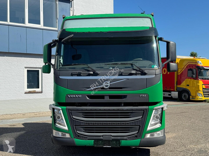 Trattore Stradale Volvo 4X2 EURO 6 + HMF...