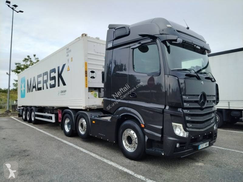 Traktor Mercedes