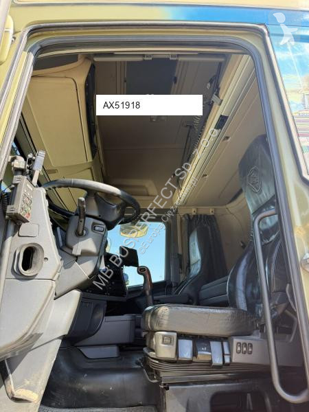 Влекач Scania R560