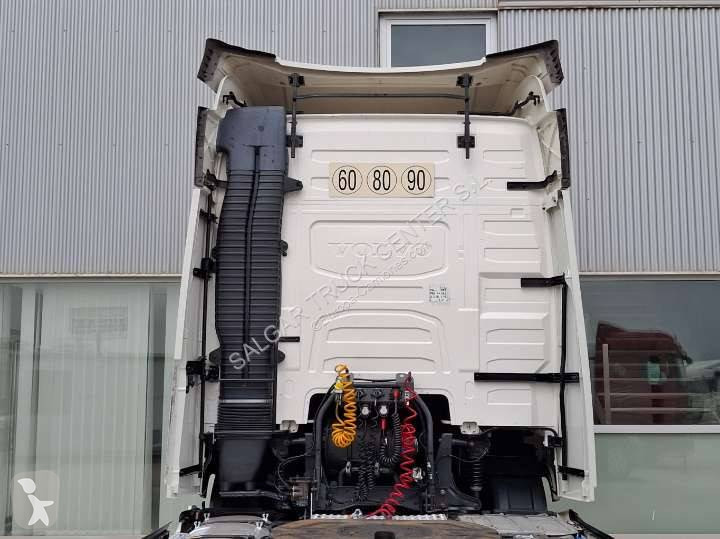 جرار Volvo