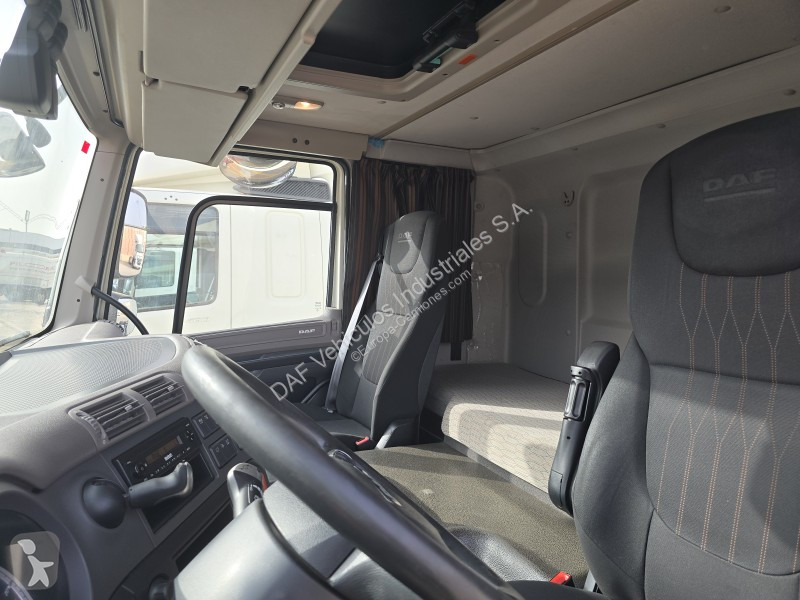 جرار DAF CF  FT 4X2