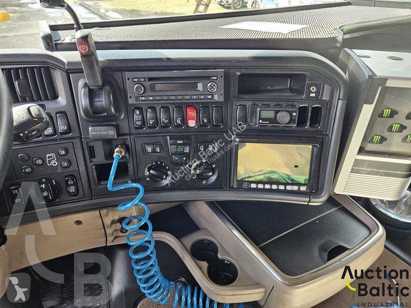 جرار Scania 480