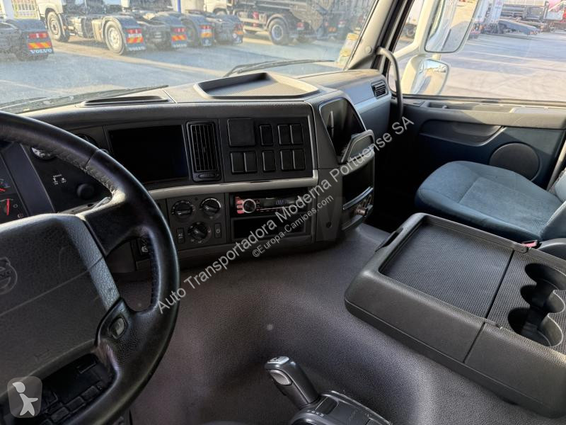 جرار Volvo 500