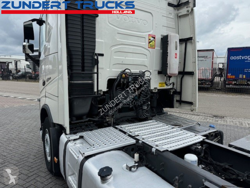 جرار Volvo FH 460 I-SAVE GLOBETROTTER,ADR,LOW KM