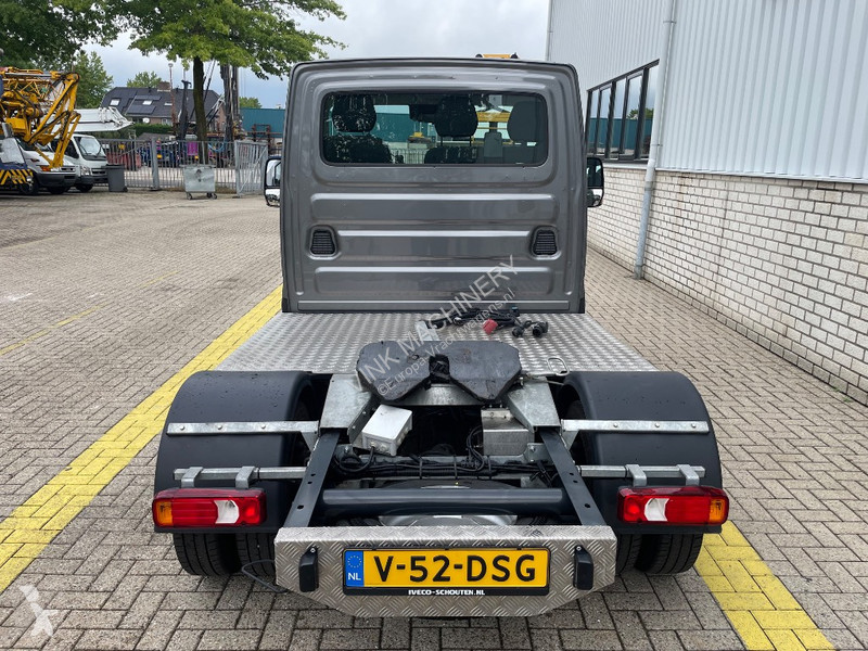 Iveco 21 40C van