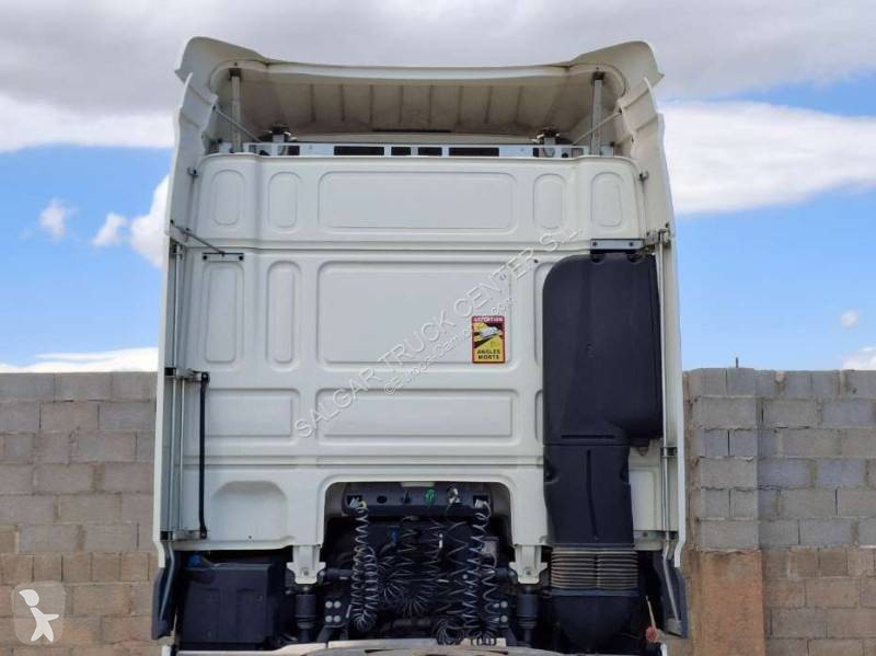 Cap tractor DAF