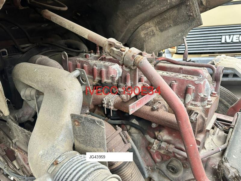 Tracteur Iveco 190E38 xxx 206000km / manual...