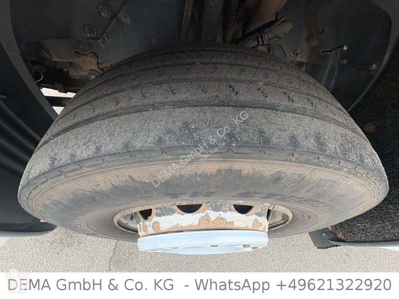 جرار Scania...