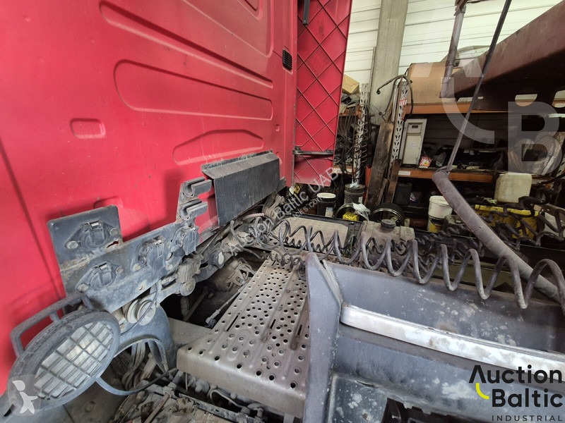 Cap tractor Scania